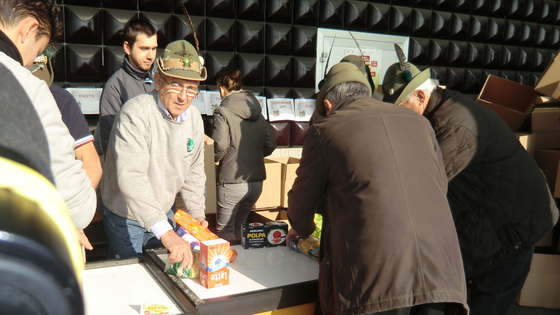 Torna domani la Colletta alimentare. In campo 800 volontari