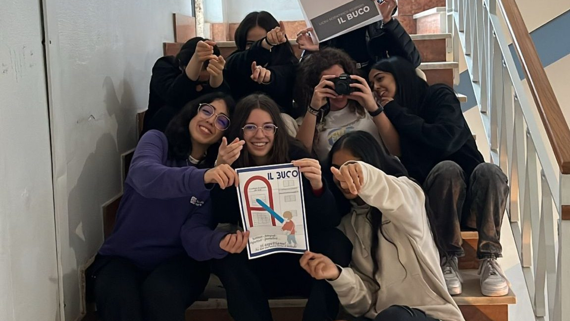Liceo Respighi: oggi con Libertà otto pagine del giornalino "Il Buco"