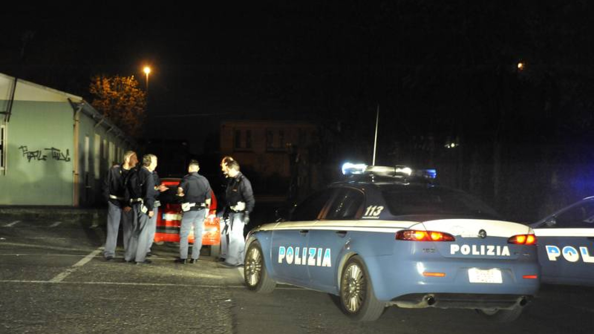 Graffiti e scritte sui convogli dei treni: denunciati due ragazzi piacentini