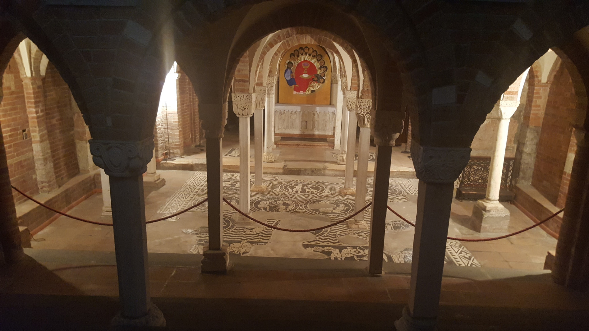 La "perpetua" mette in fuga i ladri ma sparisce un calice del 1700