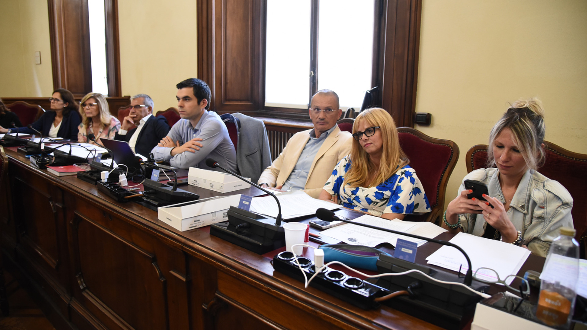 Il centrodestra replica alla giunta: "Mancata trasparenza e zero ascolto"