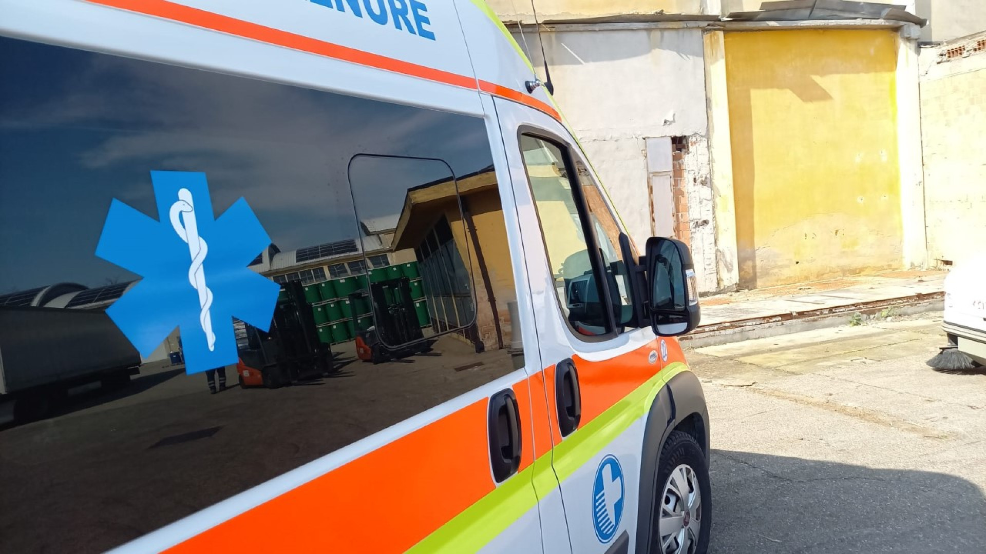 Infortunio sul lavoro a Podenzano: operaio di 31 anni ferito alla testa
