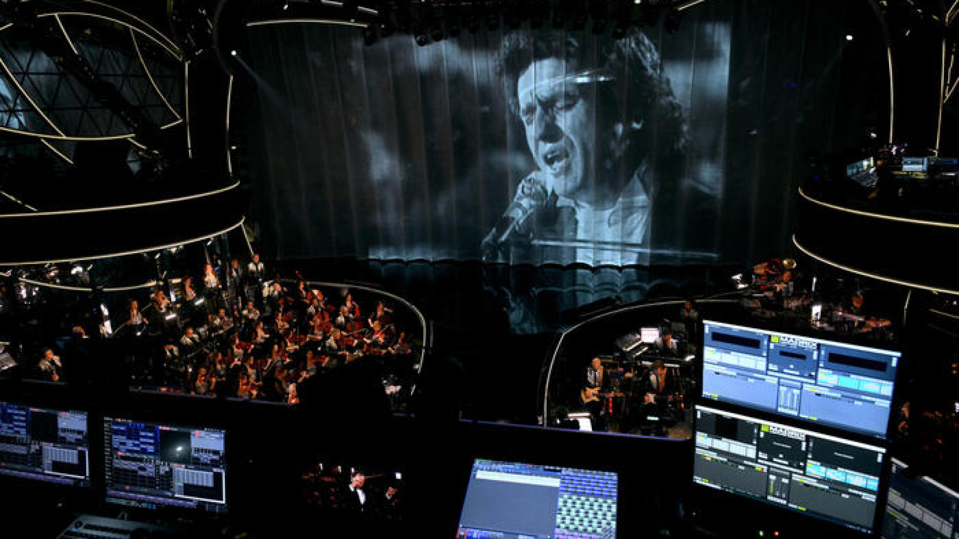 Sanremo, emozione per il ricordo di Cutugno: Amadeus cita l'autore Berlincioni