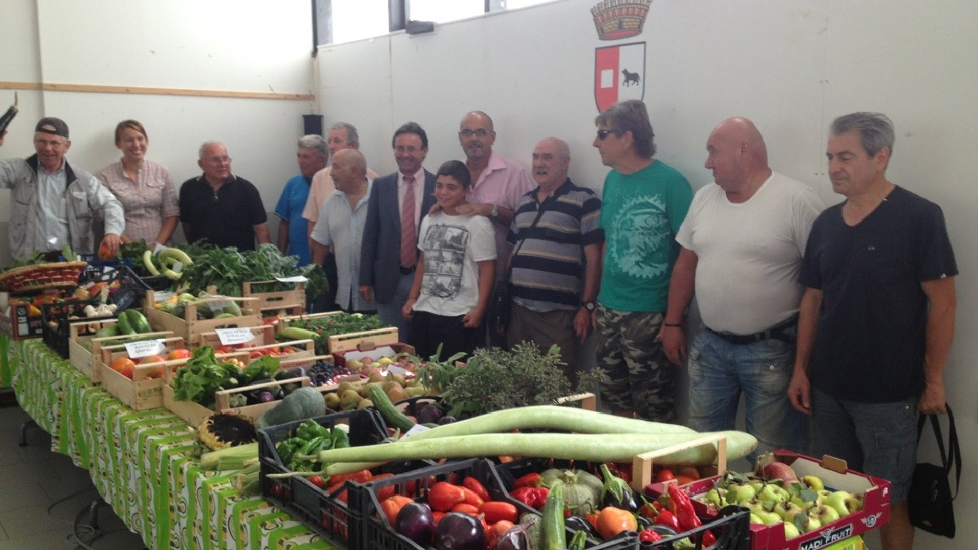 Dagli orti comunali frutta e verdura per i bisognosi aiutati dalla Caritas