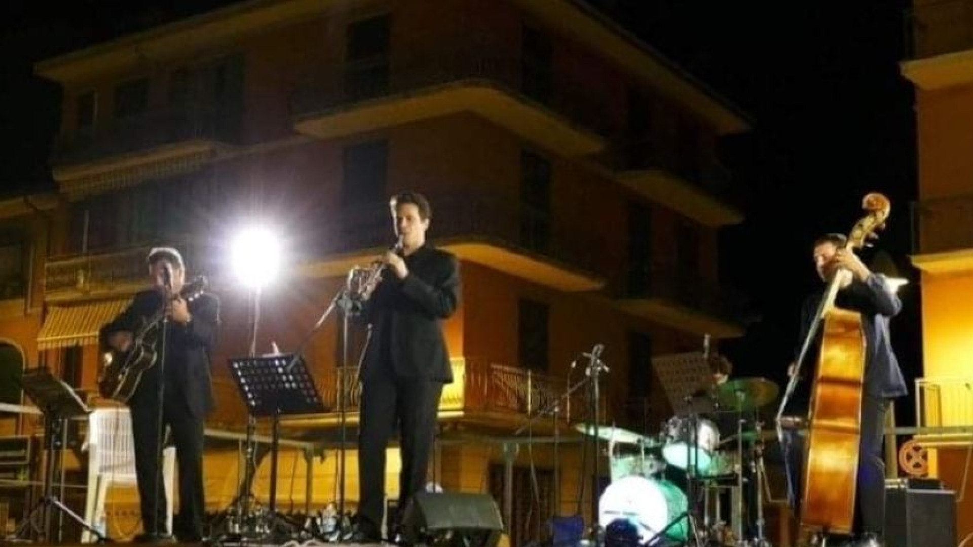 La musica torna nelle piazze: al via il tour dei concerti del Nicolini in provincia