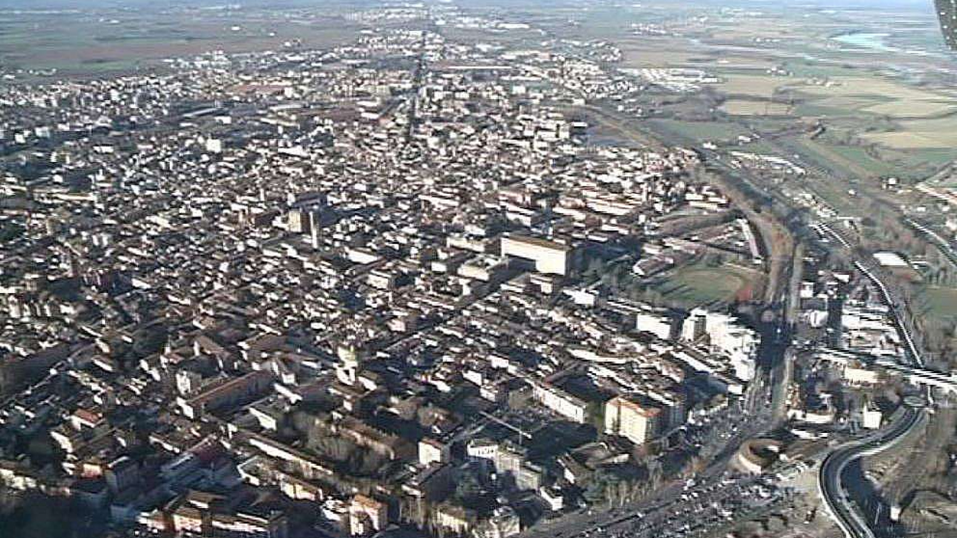 Settore delle costruzioni in ripresa: artigianato e commercio ancora in crisi