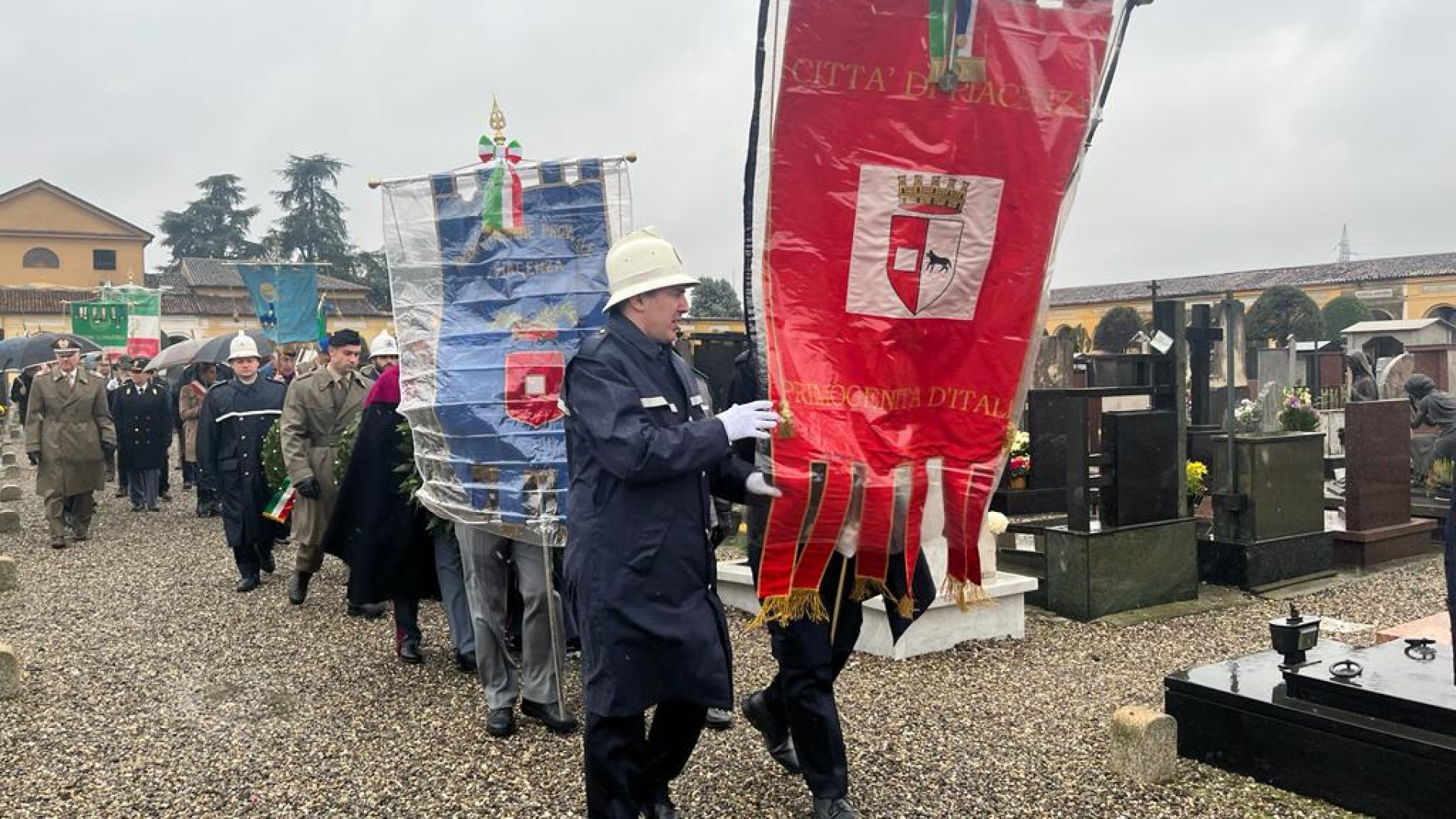 Commemorazione Caduti, Tarasconi: "Riaffermare dialogo tra i popoli"