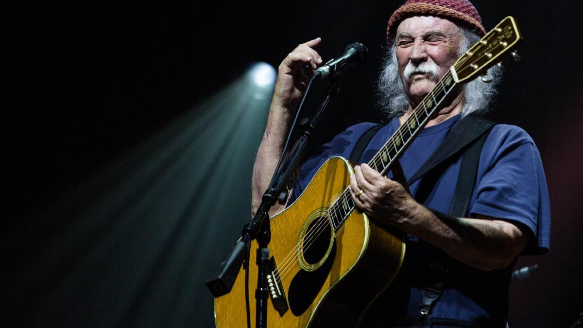 Quando David Crosby e Graham Nash suonarono al Fillmore di Cortemaggiore. Riecco l'intervista rilasciata "Libertà"