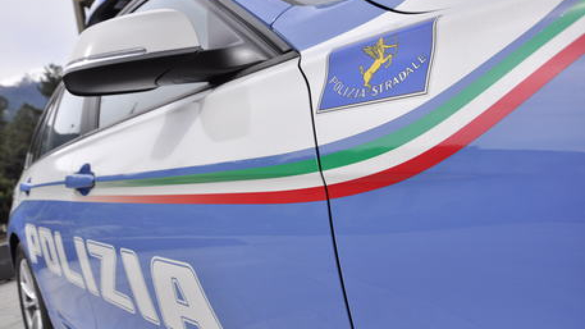 Fermati al casello di Piacenza e trovati con due chili di droga: arrestati due ventenni