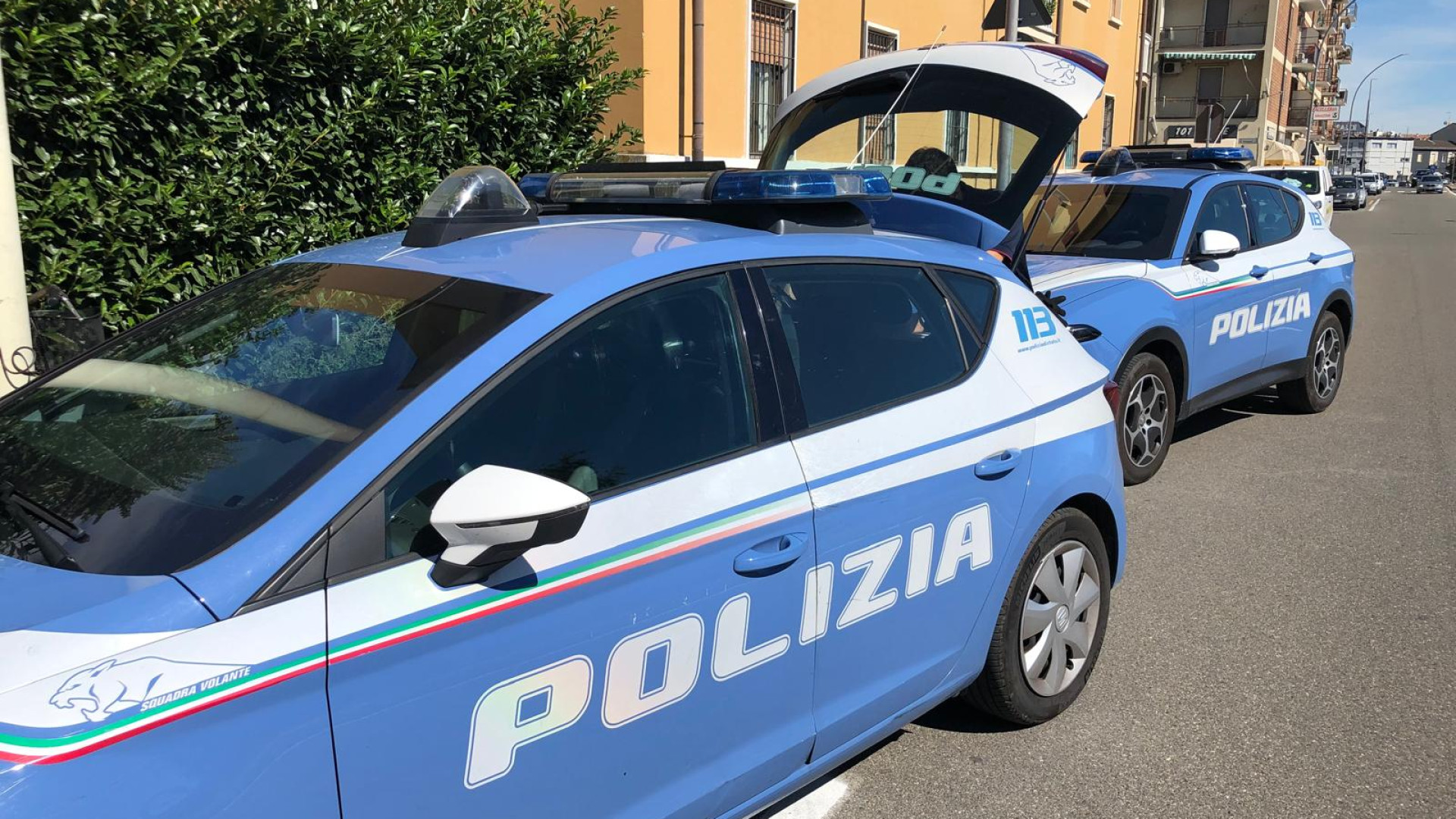Trentenne trovato senza vita nella sua abitazione a Piacenza, polizia sul posto