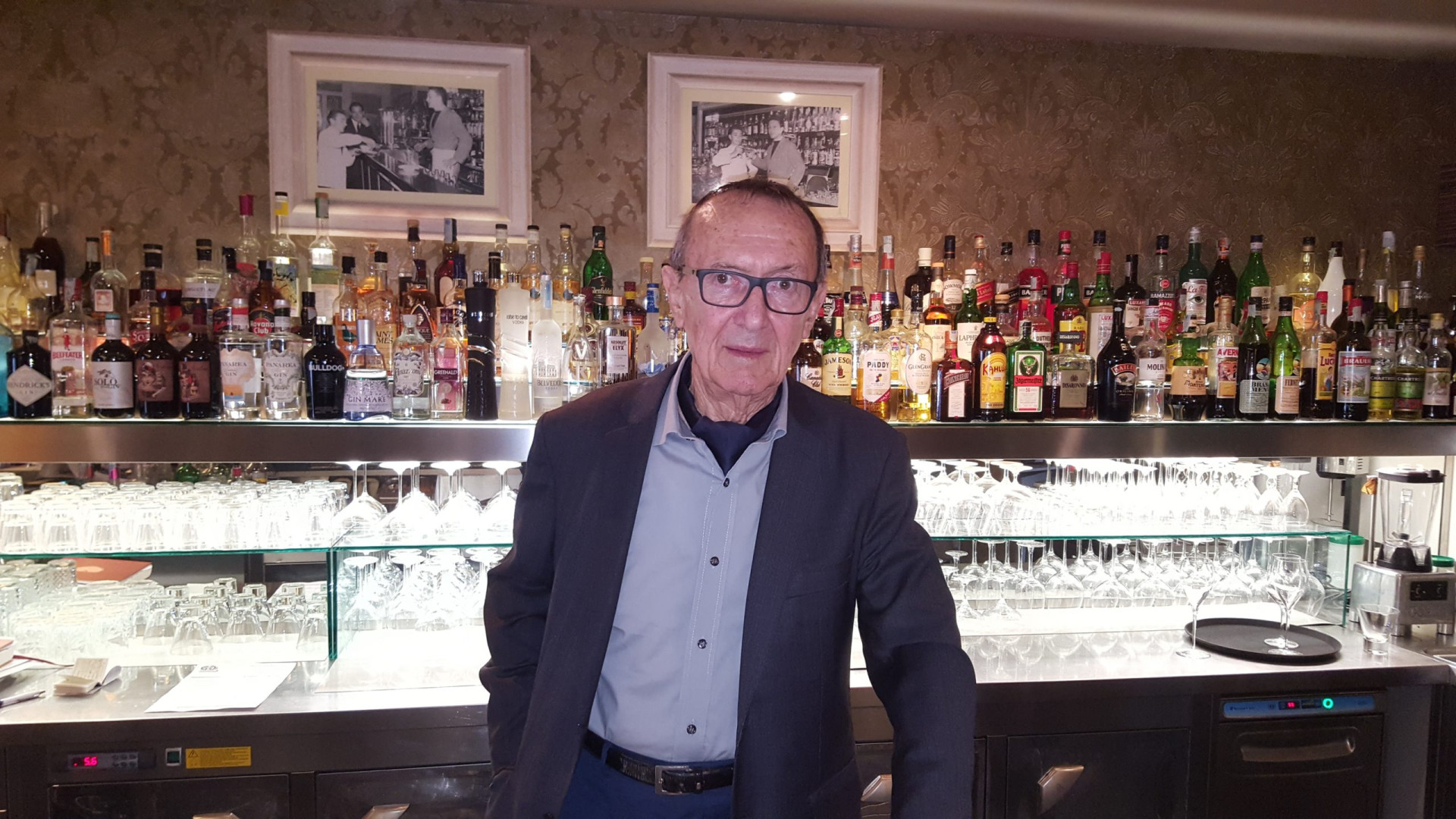 Addio a Medardo Casella, re dei barman piacentini. Aveva 82 anni