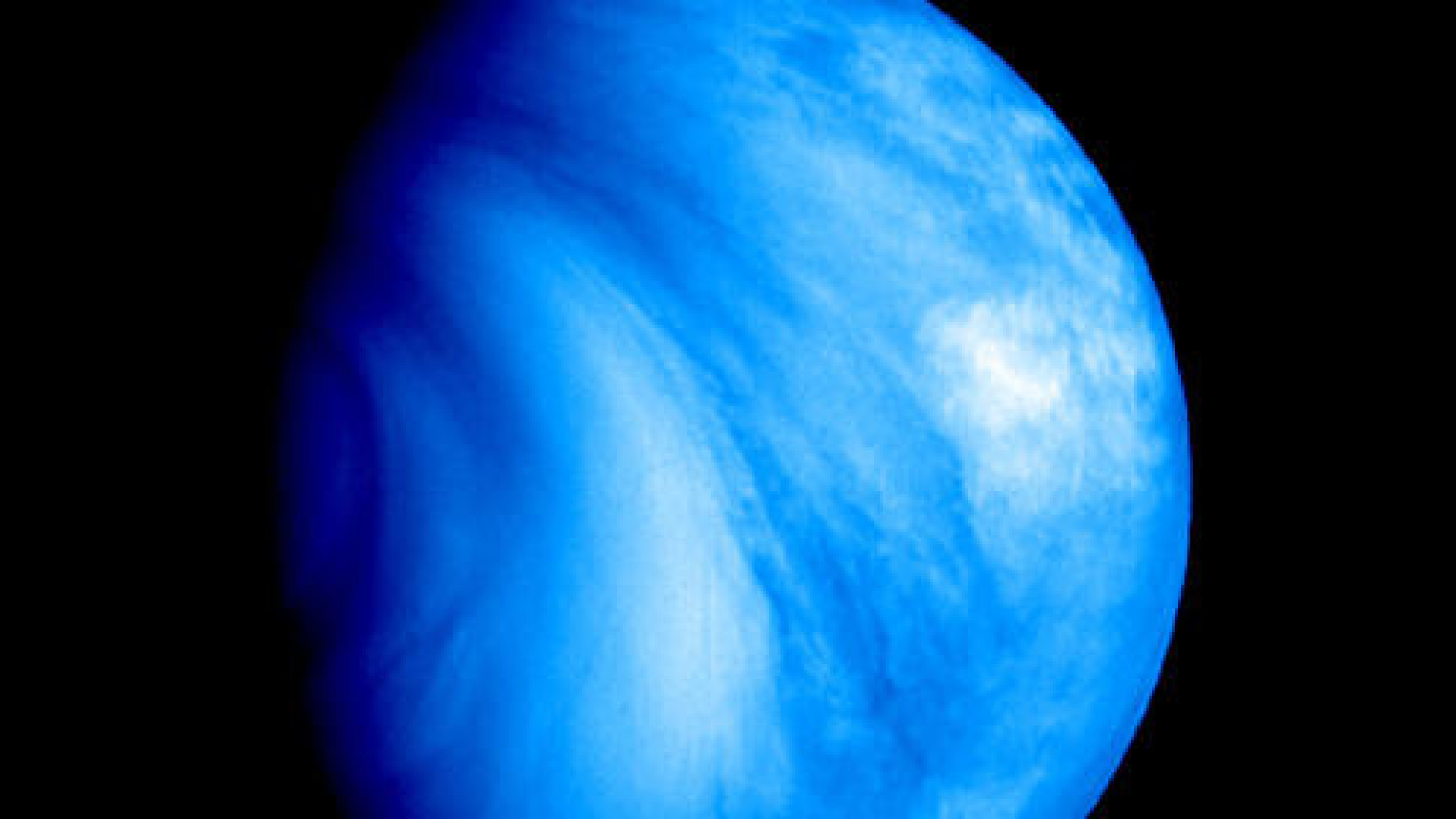 Avvistato un ufo nei cieli di Piacenza?No, è il pianeta delle donne