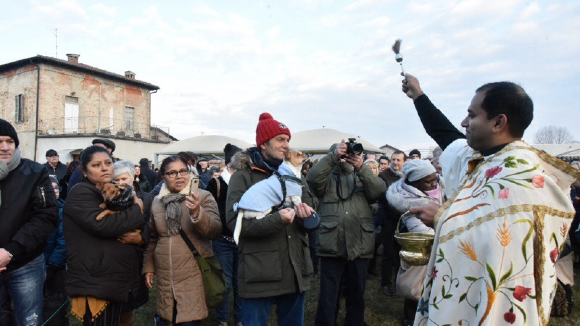 A Sant'Antonio  la sagra con la benedizione degli animali e la marcia dei turtlitt