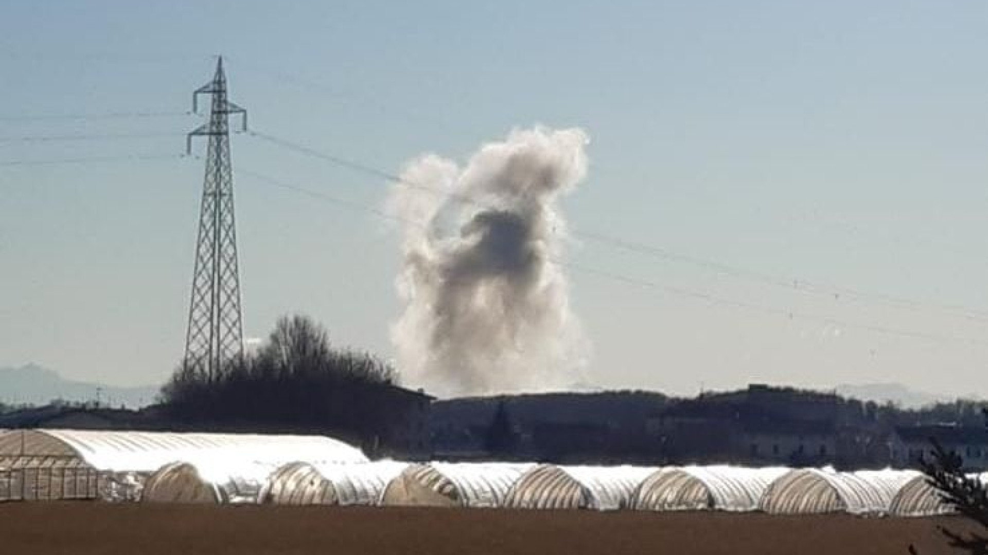Gli artificieri del Genio Pontieri neutralizzano |una bomba da 240 chili