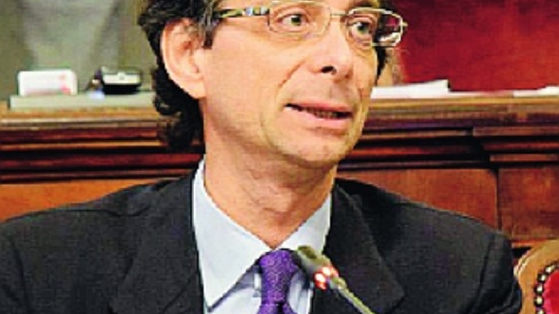 Fondazione, Toscani in consiglio comunale: "Si cambia"