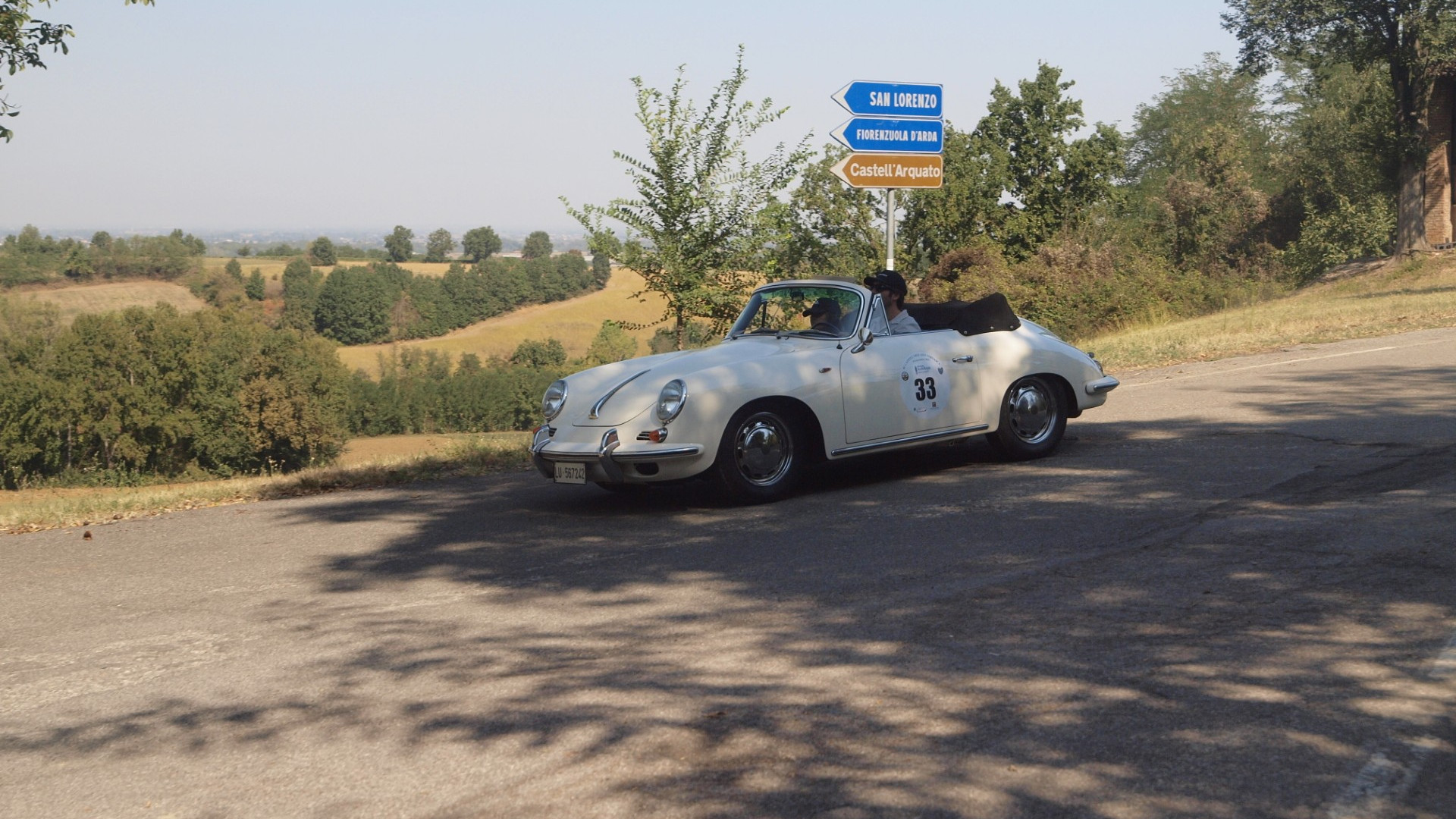 Automotoveicoli d'epoca, domenica via alla 44esima Castell'Arquato-Vernasca