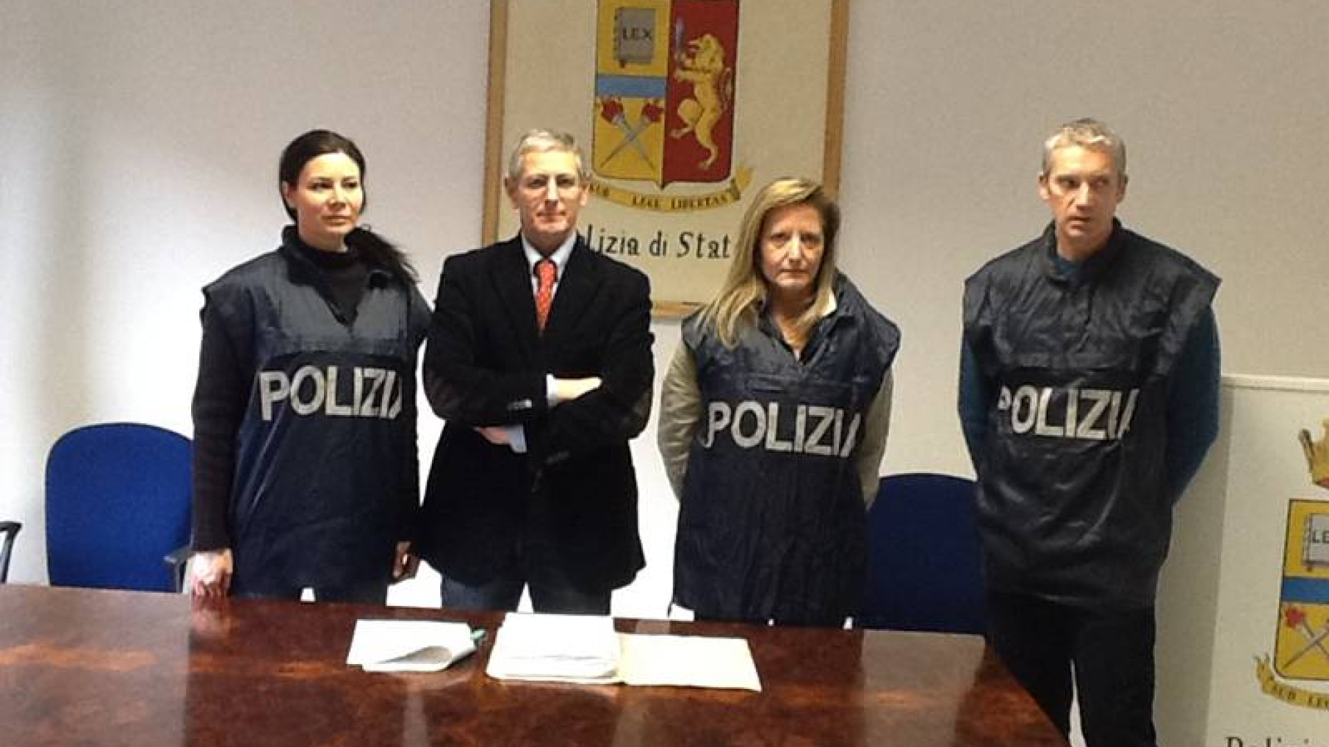 Picchiava e umiliava la moglie: 46enne condannato a due anni