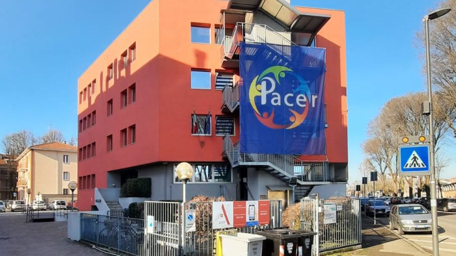 Occupazione abusiva in due alloggi popolari a Piacenza: denuncia di Acer e Comune