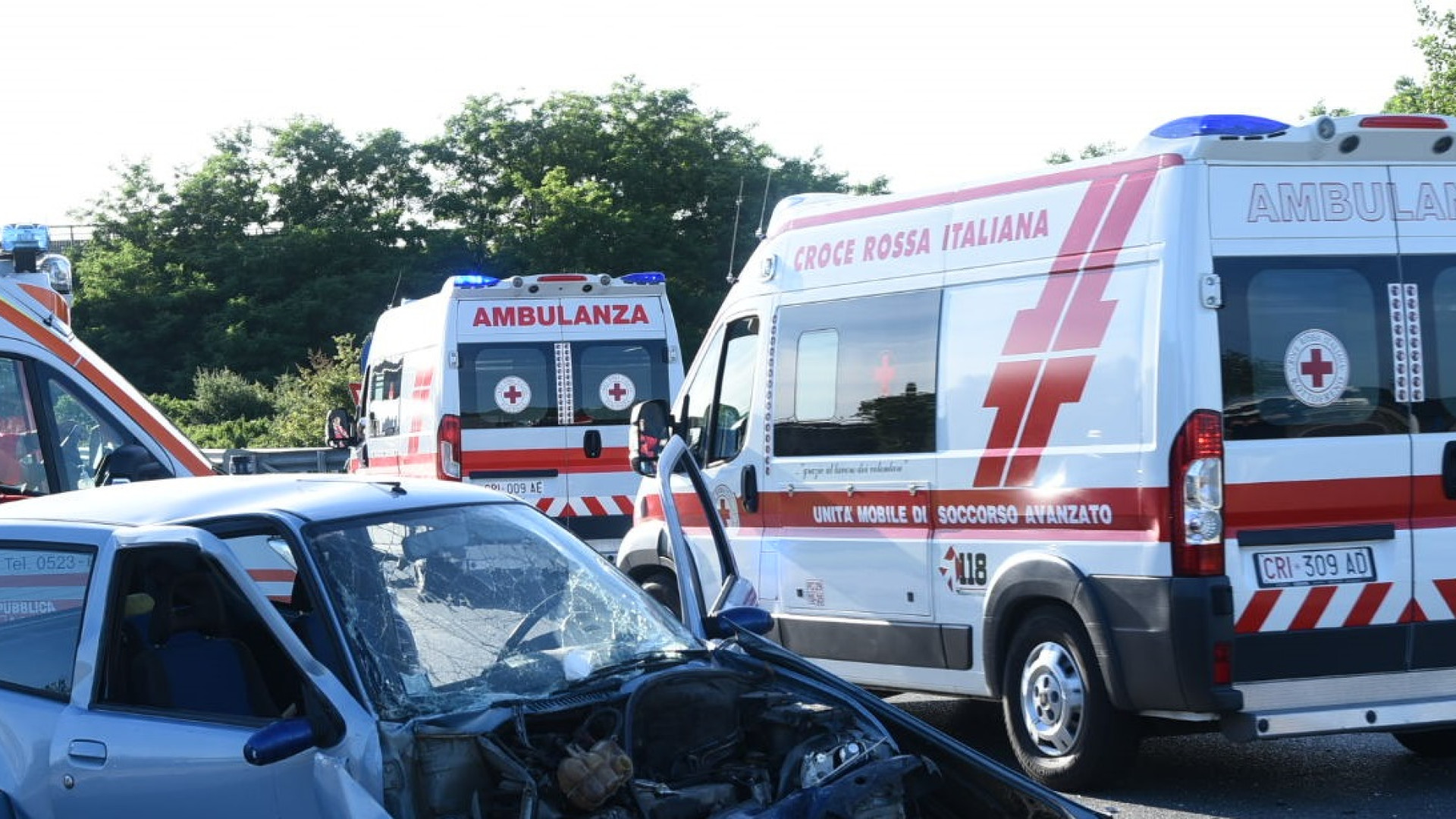 Le Mose: violento scontro tra tre auto, quattro persone ferite