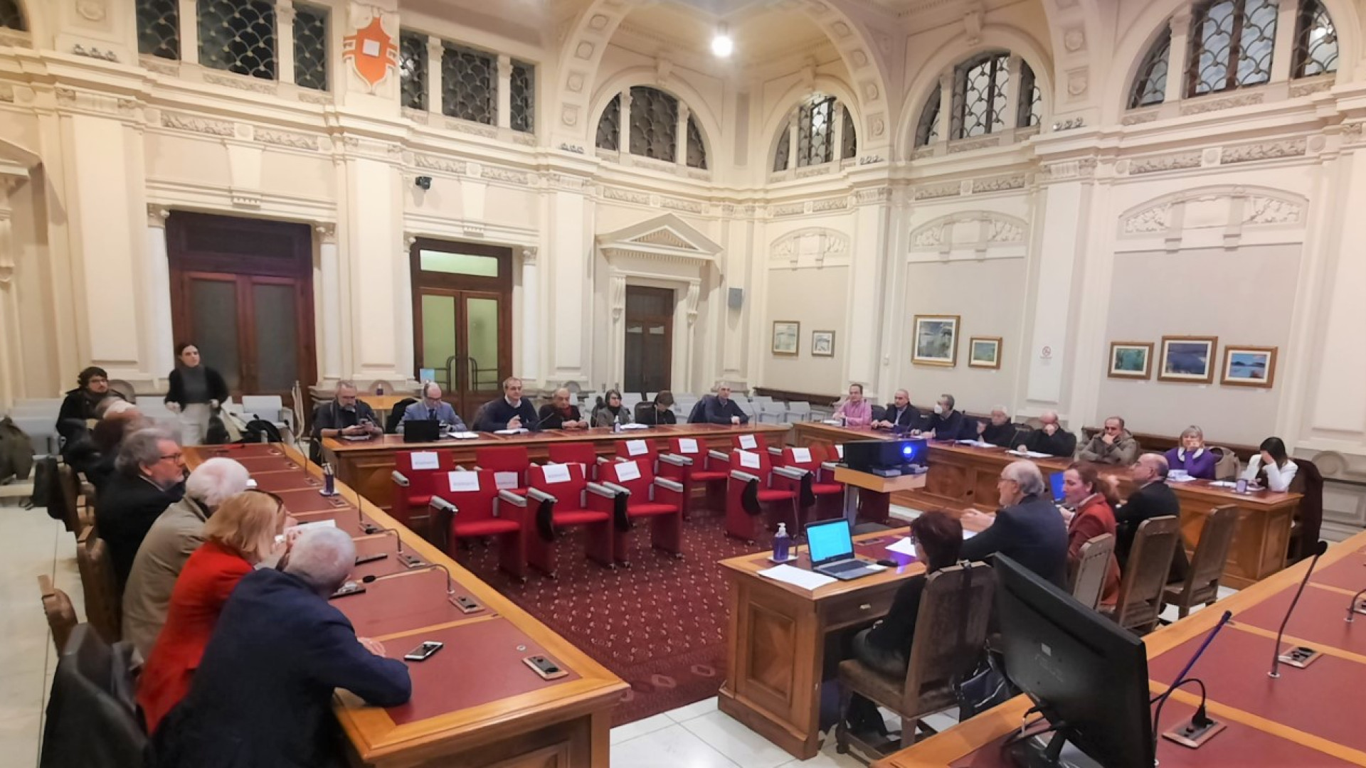 Via libera dei sindaci al bilancio della Provincia. Opere per 15 milioni di euro