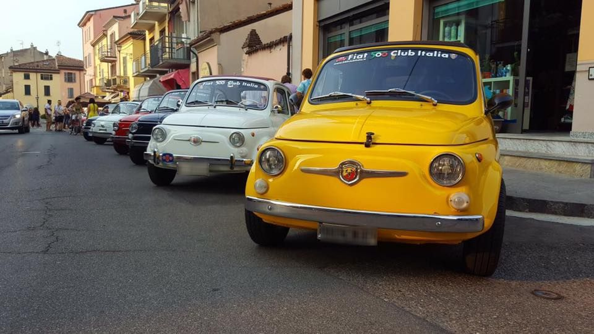 Fiat 500, maxi raduno domenica a Bobbio. Attese oltre 80 auto da tutta Italia
