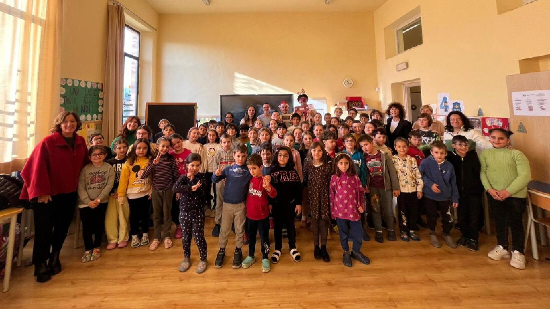 Dai piccoli di Trevozzo un lunario benefico in tutte le lingue compreso il piacentino