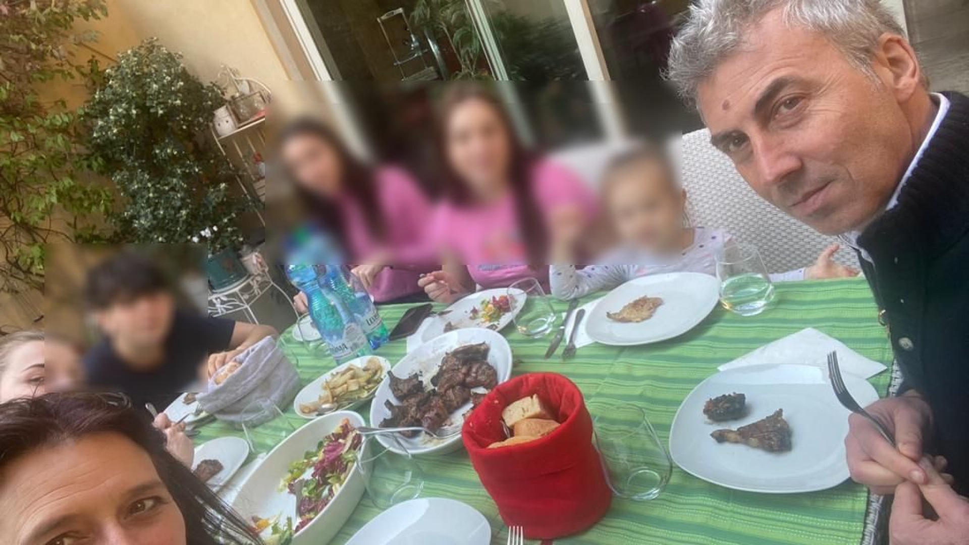 Scappate dalla guerra in Ucraina, due amiche di 4 anni si riabbracciano a Piacenza
