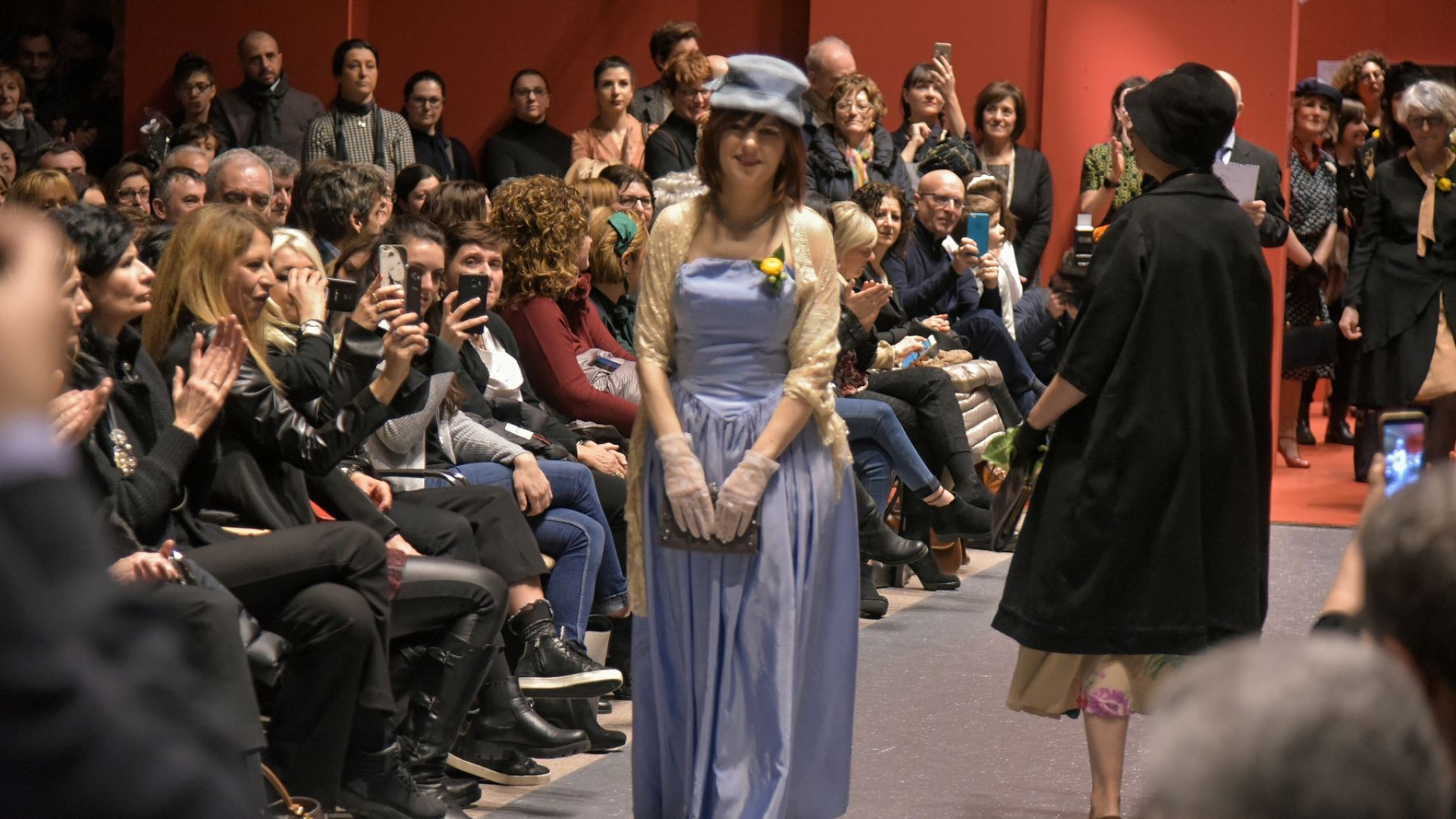 La forza e l'orgoglio delle donne in passerella con Amop LE FOTO