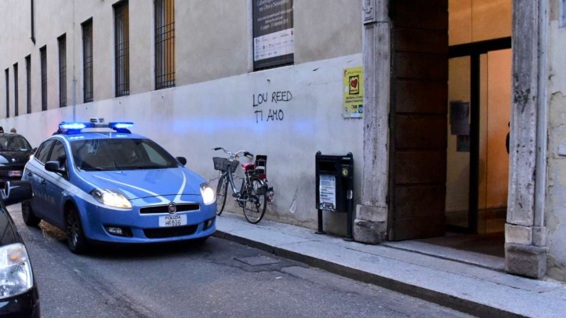 Migliaia di foto pedopornografiche nel computer dell'arrestato in biblioteca