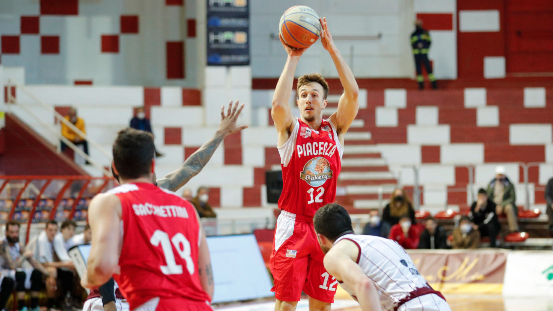 Trenta minuti in vantaggio non bastano alla Bakery: Trapani vince 68-66