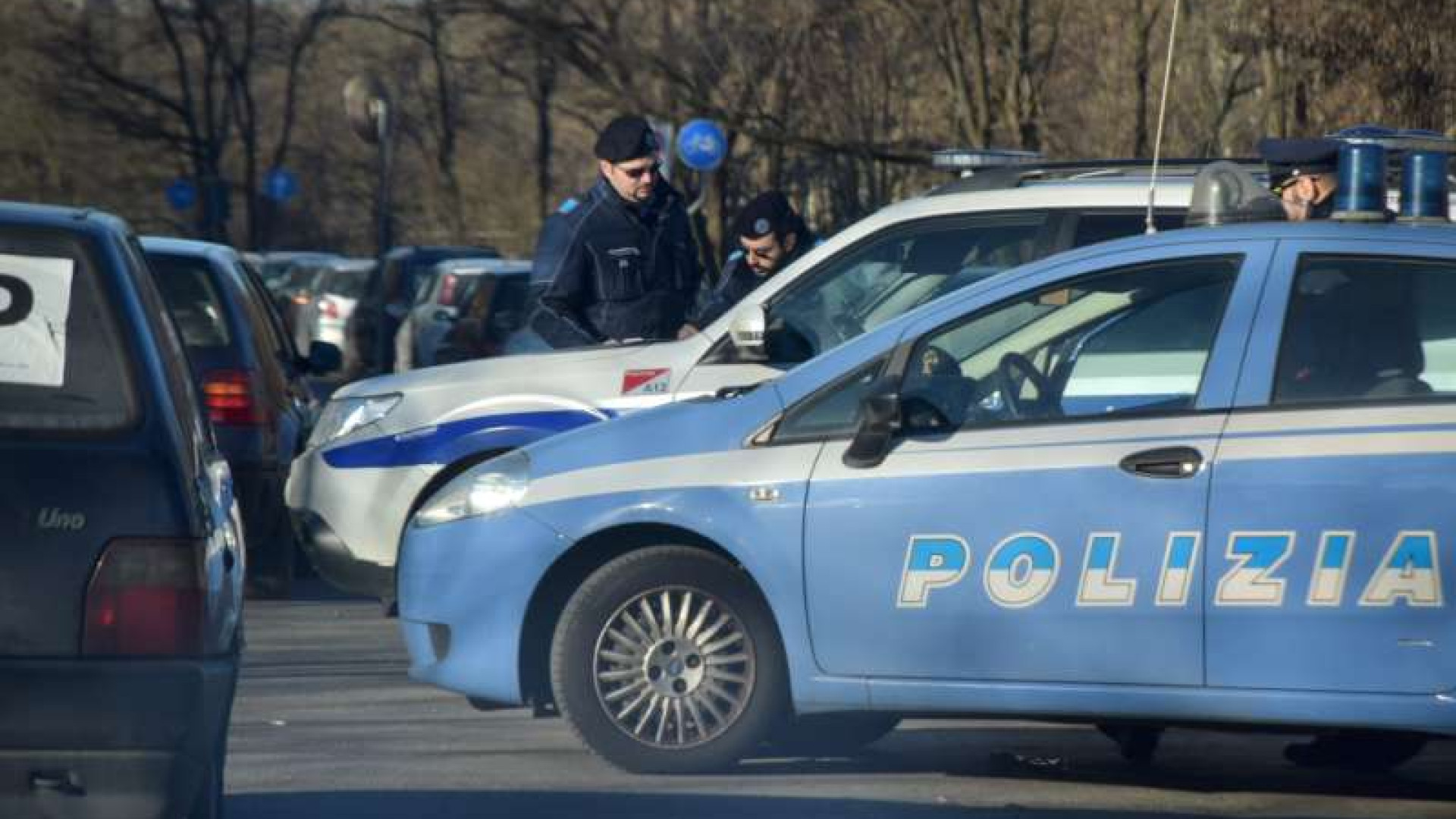 Controlli antiterrorismo: cento persone identificate, 5 clandestini