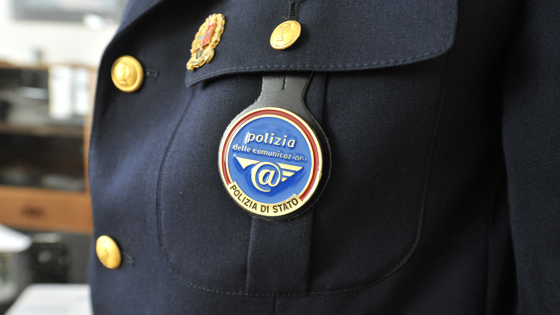 Truffe per trading online, la polizia postale: "Fenomeno in crescita, +12% di denunce"