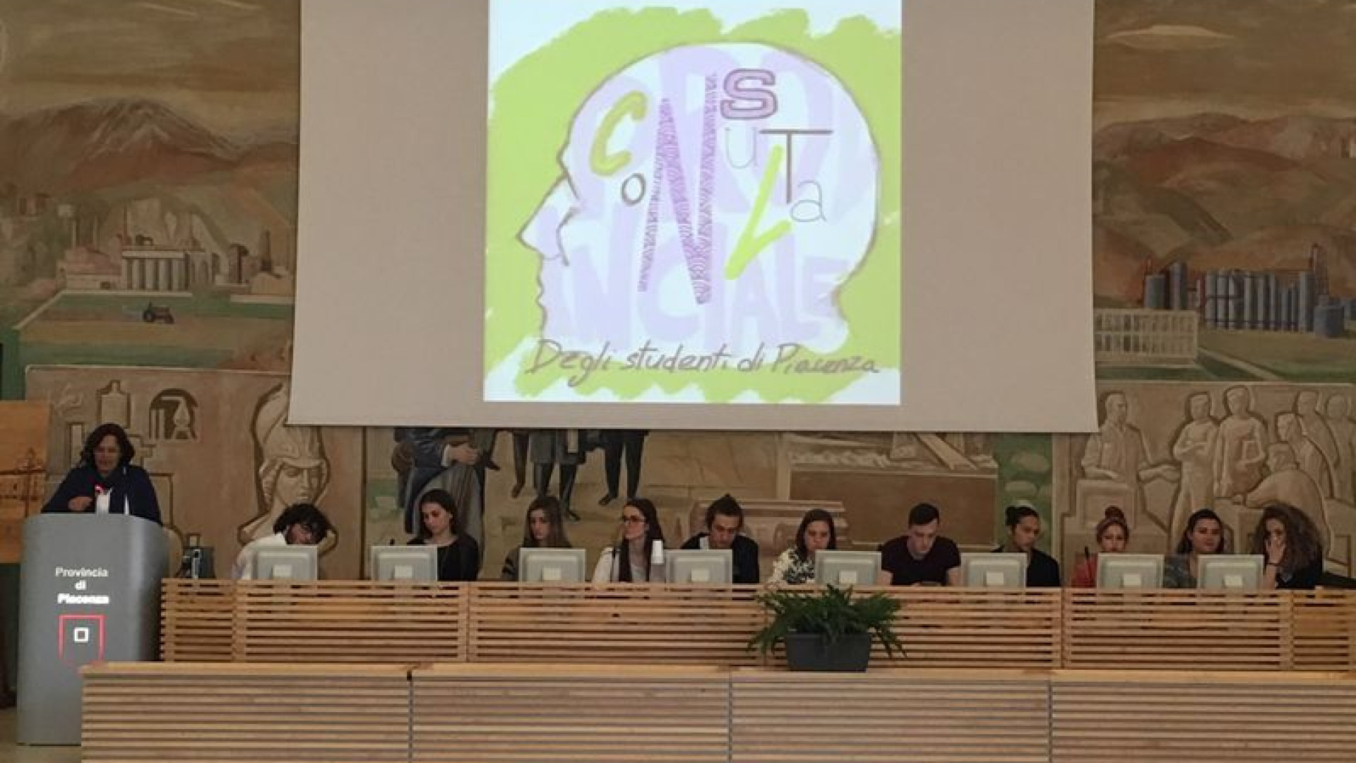 Cyberbullismo, scoperti 50 casi in una scuola con un semplice questionario. Consulta dei giovani: "Colpevole chi non interviene"