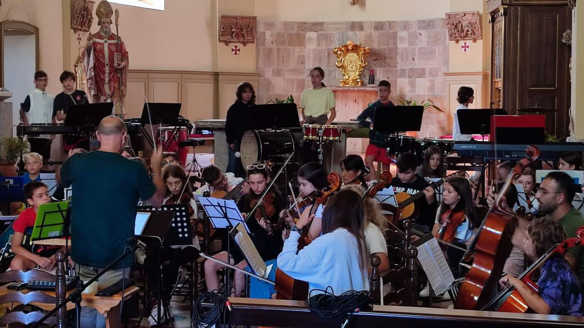 A Mareto l'orchestra della Calvino. Quarantadue studenti al camp della musica
