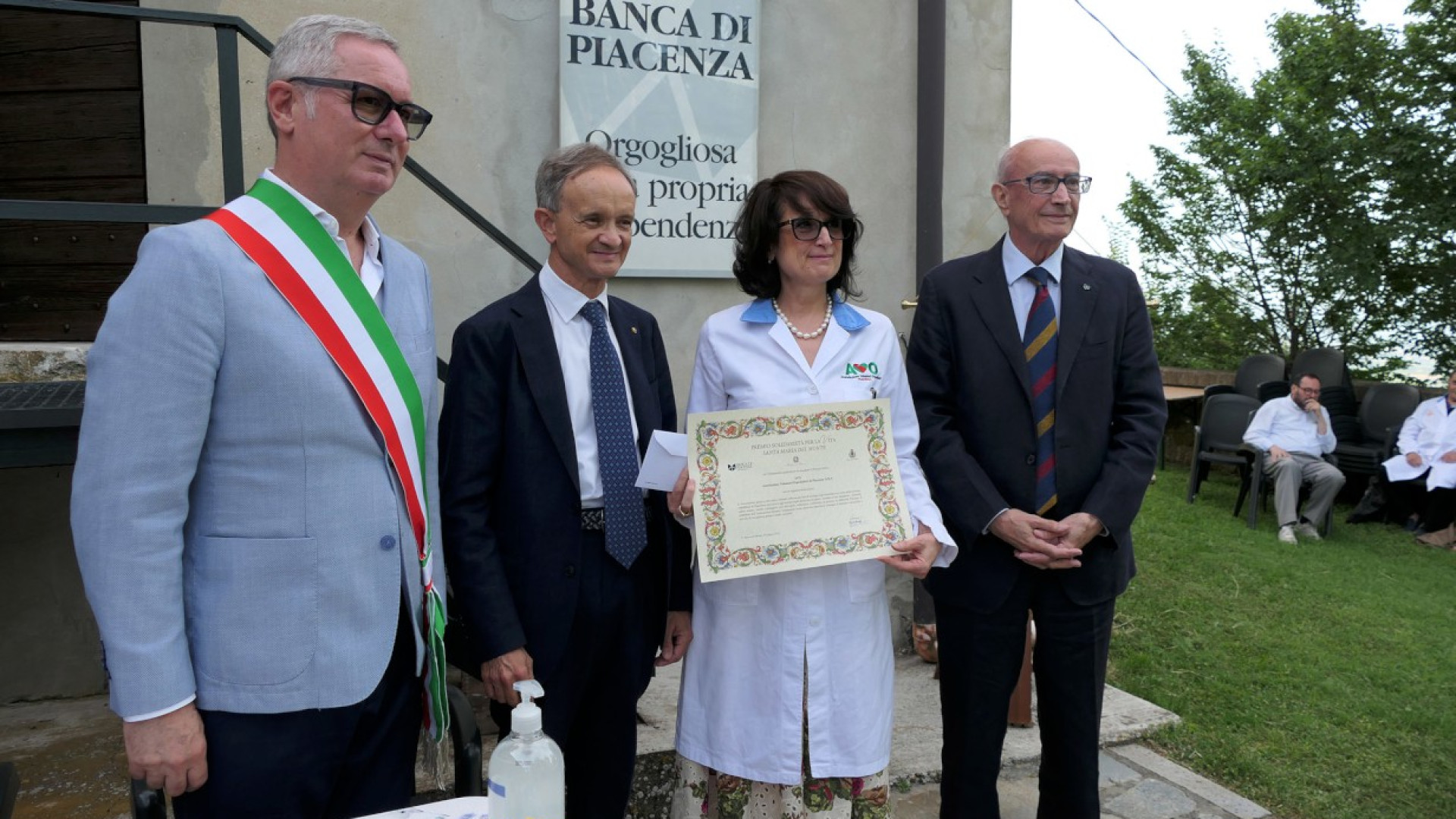 Santa Maria del Monte in festa, il Premio Solidarietà per la Vita consegnato all'Avo
