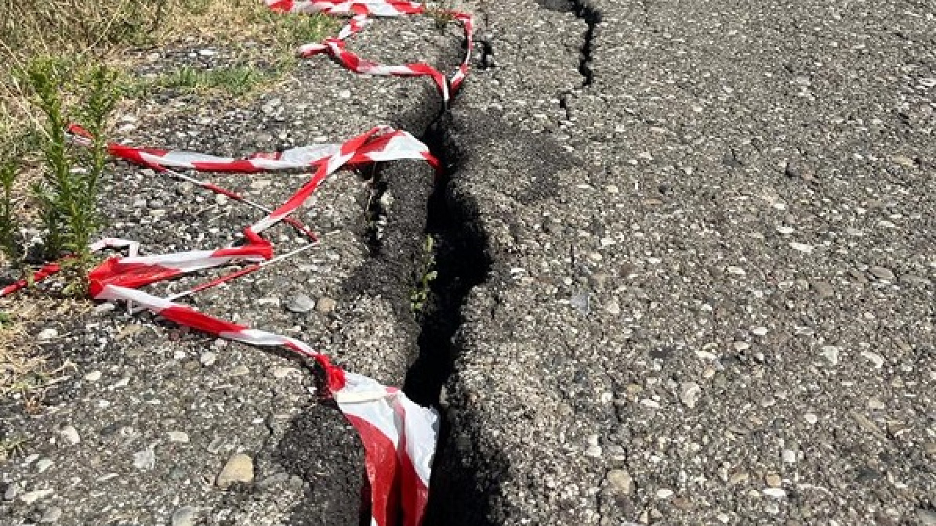 Castello: asfalto nuovo per la ciclabile della logistica. In arrivo l'illuminazione