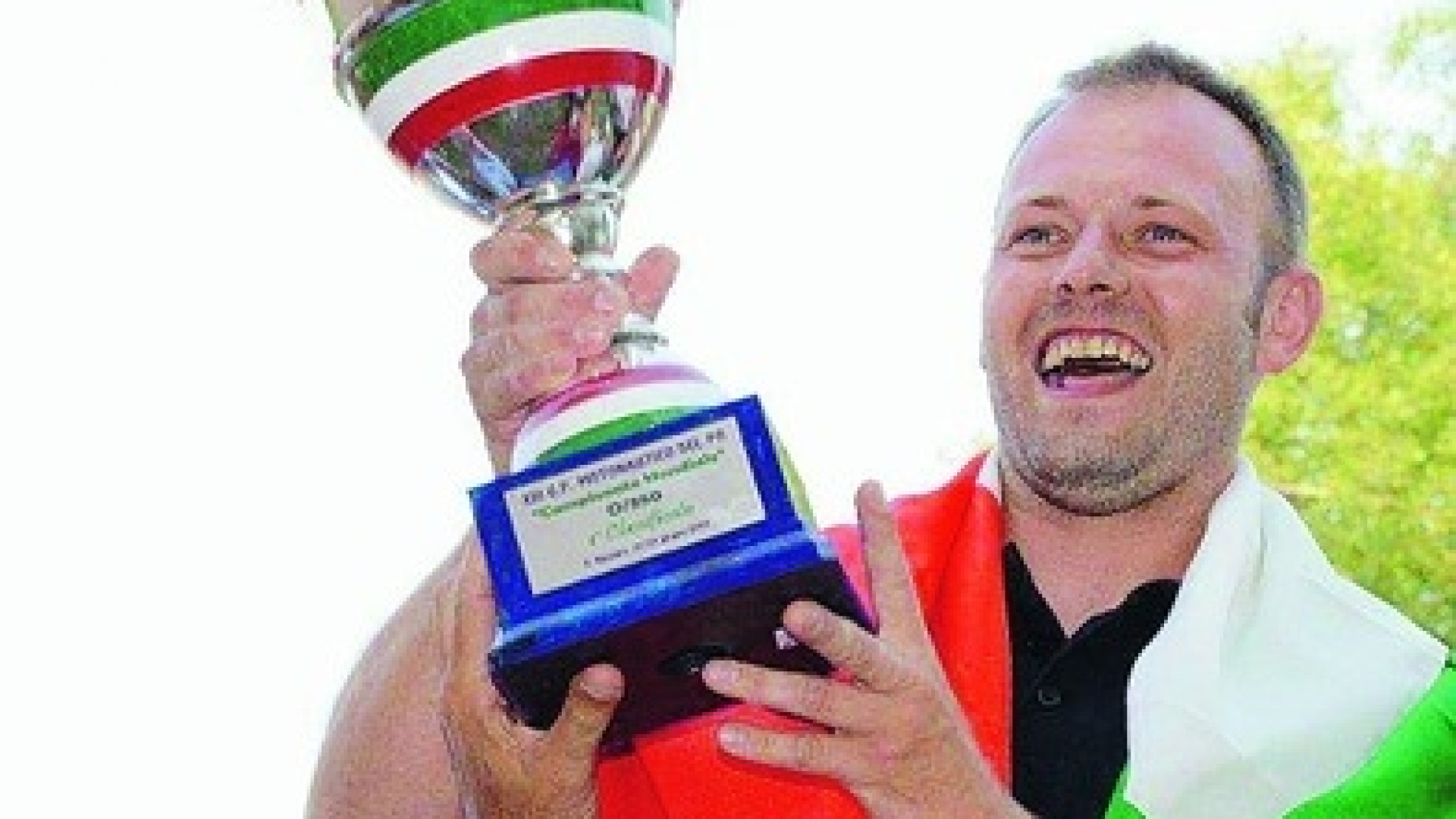Motonautica a San Nazzaro: il caorsano Fanzini vince il mondiale